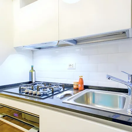 Elegantis Milos - Your Chic Retreat In