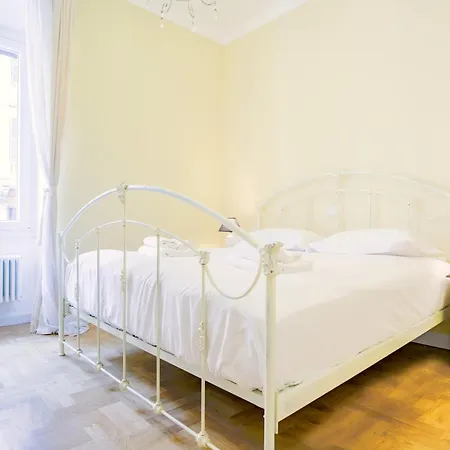 Elegantis Milos - Your Chic Retreat In Apartment Rome