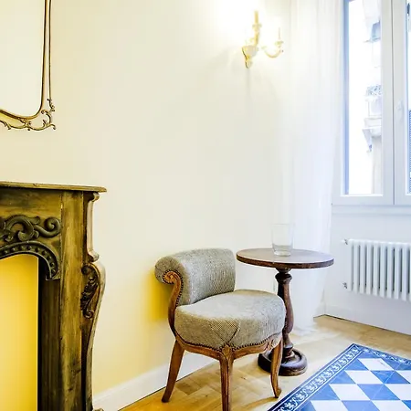 Elegantis Milos - Your Chic Retreat In *