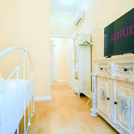Apartment Elegantis Milos - Your Chic Retreat In *