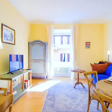 Elegantis Milos - Your Chic Retreat In *