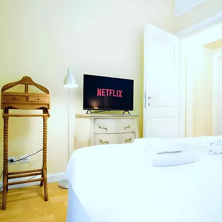 Elegantis Milos - Your Chic Retreat In Rome