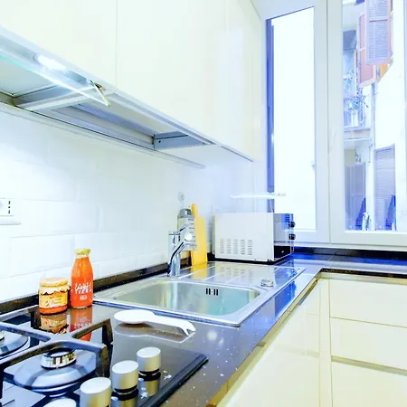 Elegantis Milos - Your Chic Retreat In Apartment